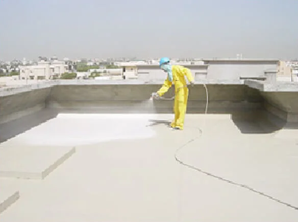 عوازل أسطح مائية