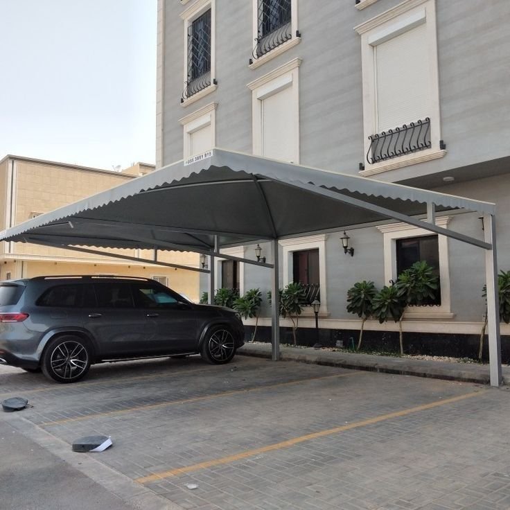 استخدامات مظلات السيارات في الخبر